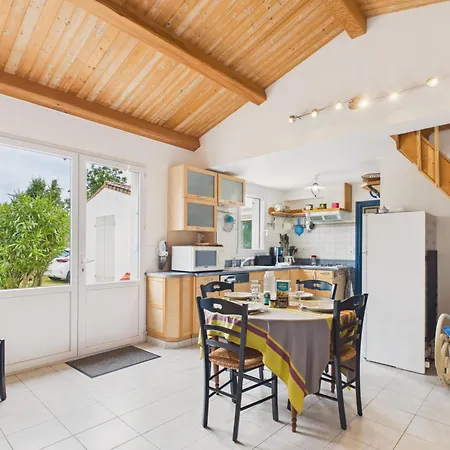 Maison 4 Pers A 1000 M De La Plage, Jardin & Bbq *